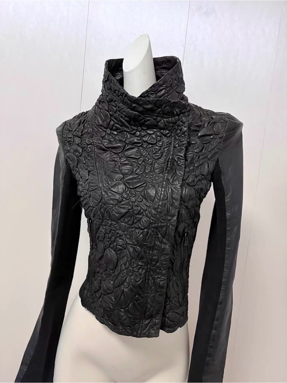 Y2K Archive Genuine Leather Cropped Fitted High Collar Asymmetric Moto Jacket XS
